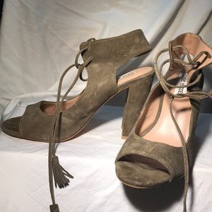 Steve Madden suede heel